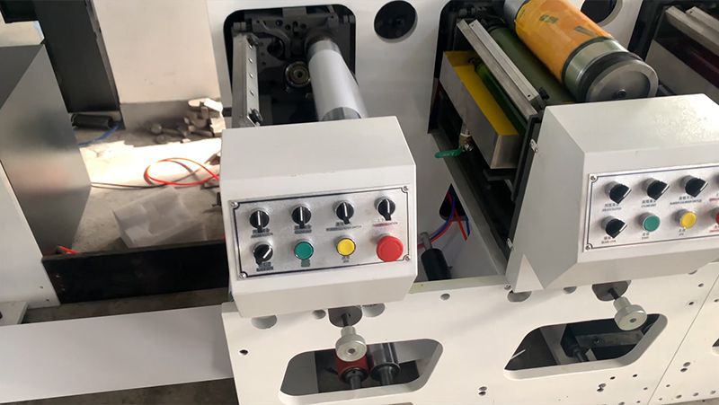 Горизонтальная флексографская печатная машина DBJC-320A/B
